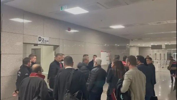 Kadın spiker Mehmet Akif Ersoy ile yaşadıklarını anlattı! Şoke eden üçlü ilişki itirafı